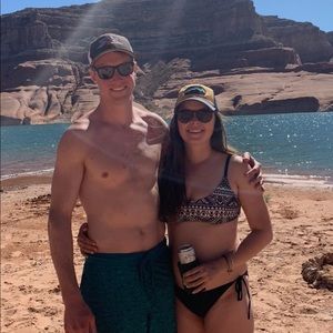 Meet your Posher, Colbi